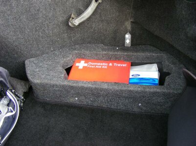 2007_0101cougar-badge0064.jpg 2007_0101cougar-badge0064.jpg