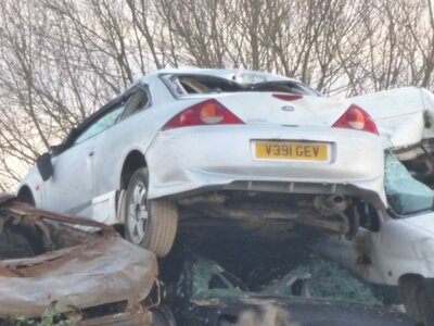 1210284(0).jpg 1210284(0).jpg