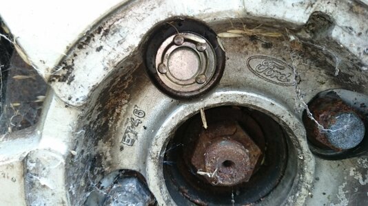 V6 locker.jpg V6 locker.jpg