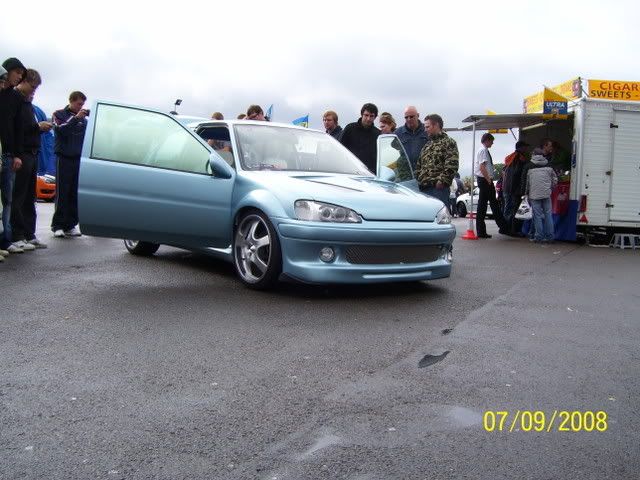 trax200811.jpg