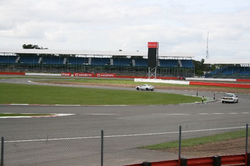 ff09ginj7.jpg
