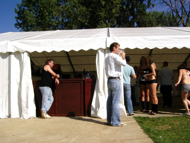 thebar.jpg