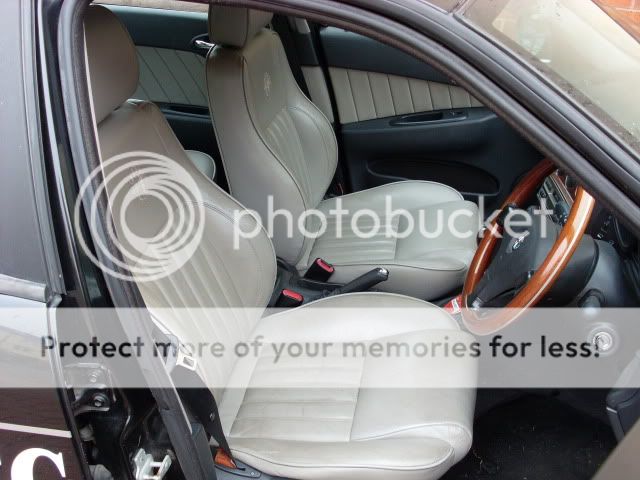 CourtesyCar-MECA004.jpg