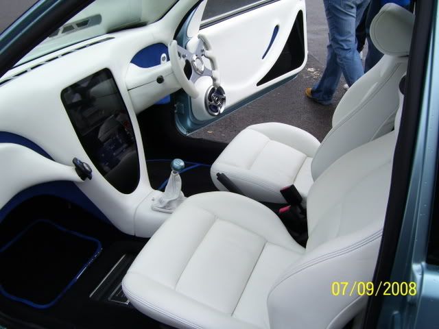trax200813.jpg