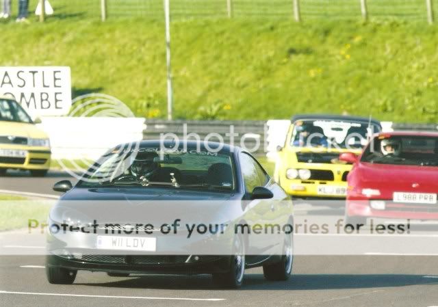Tim-CastleCombeTrackDay090411001.jpg