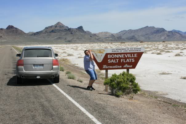 Signforthesaltflats.jpg